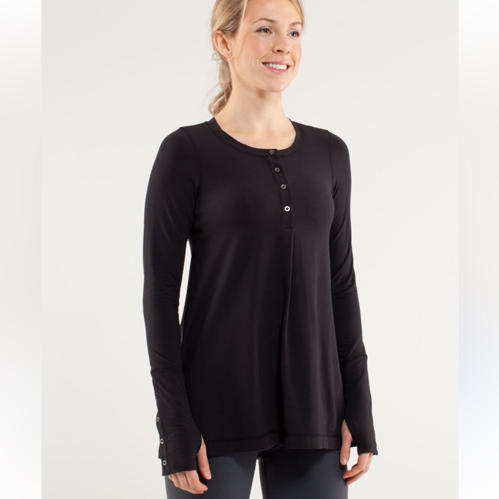 Lululemon Athletica Classic Black Long Sleeve Top